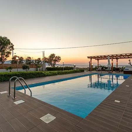 Niovi Seaside Apartment *