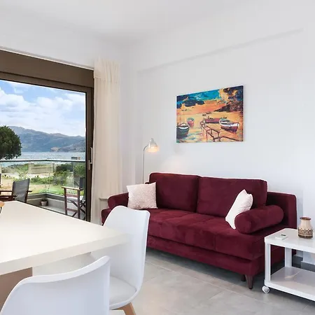 Apartment Niovi Seaside *